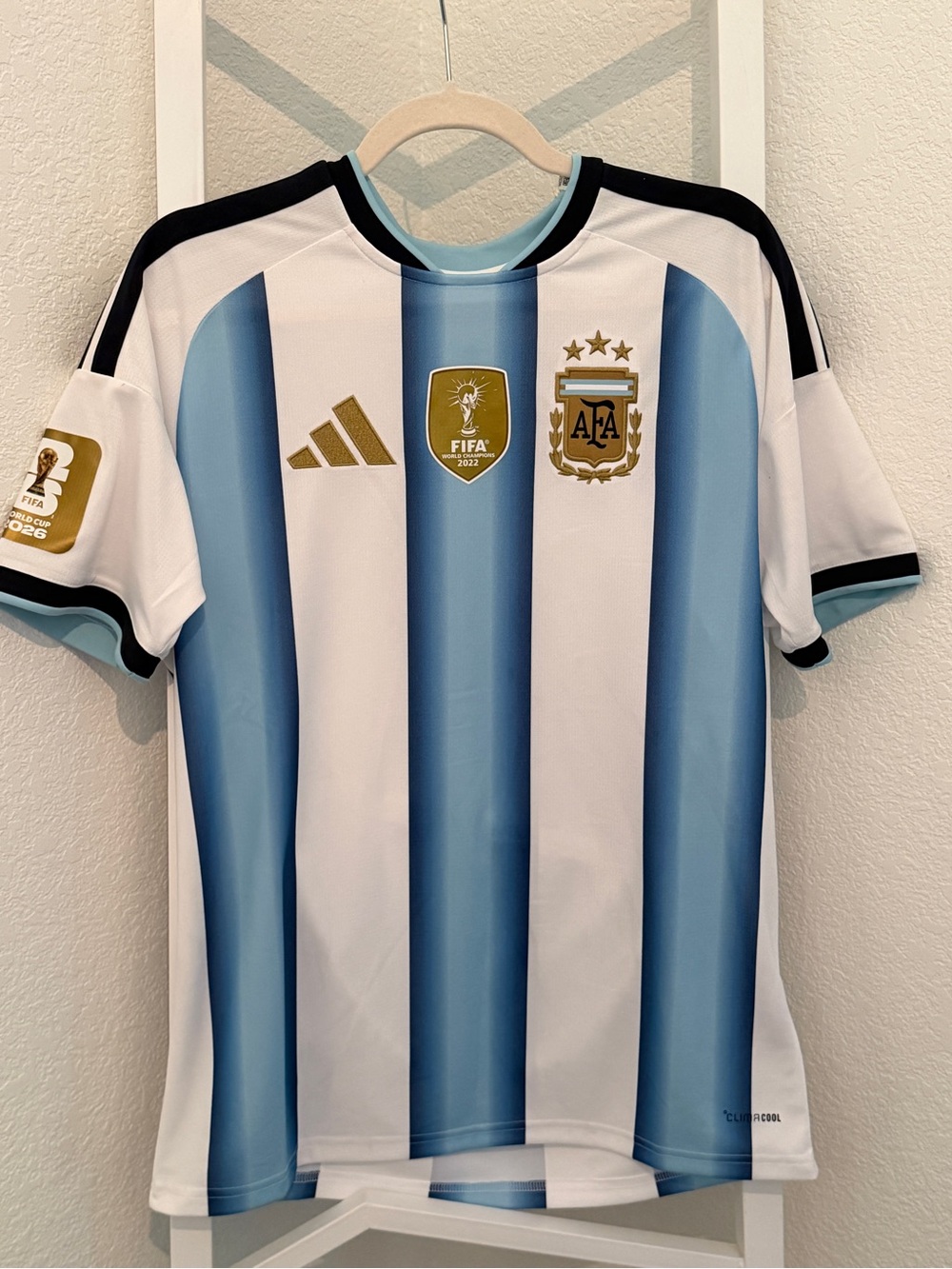 Adidas Women’s Argentina 2026 World Cup Home Jersey Size M NWT